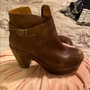 Kork-ease booties